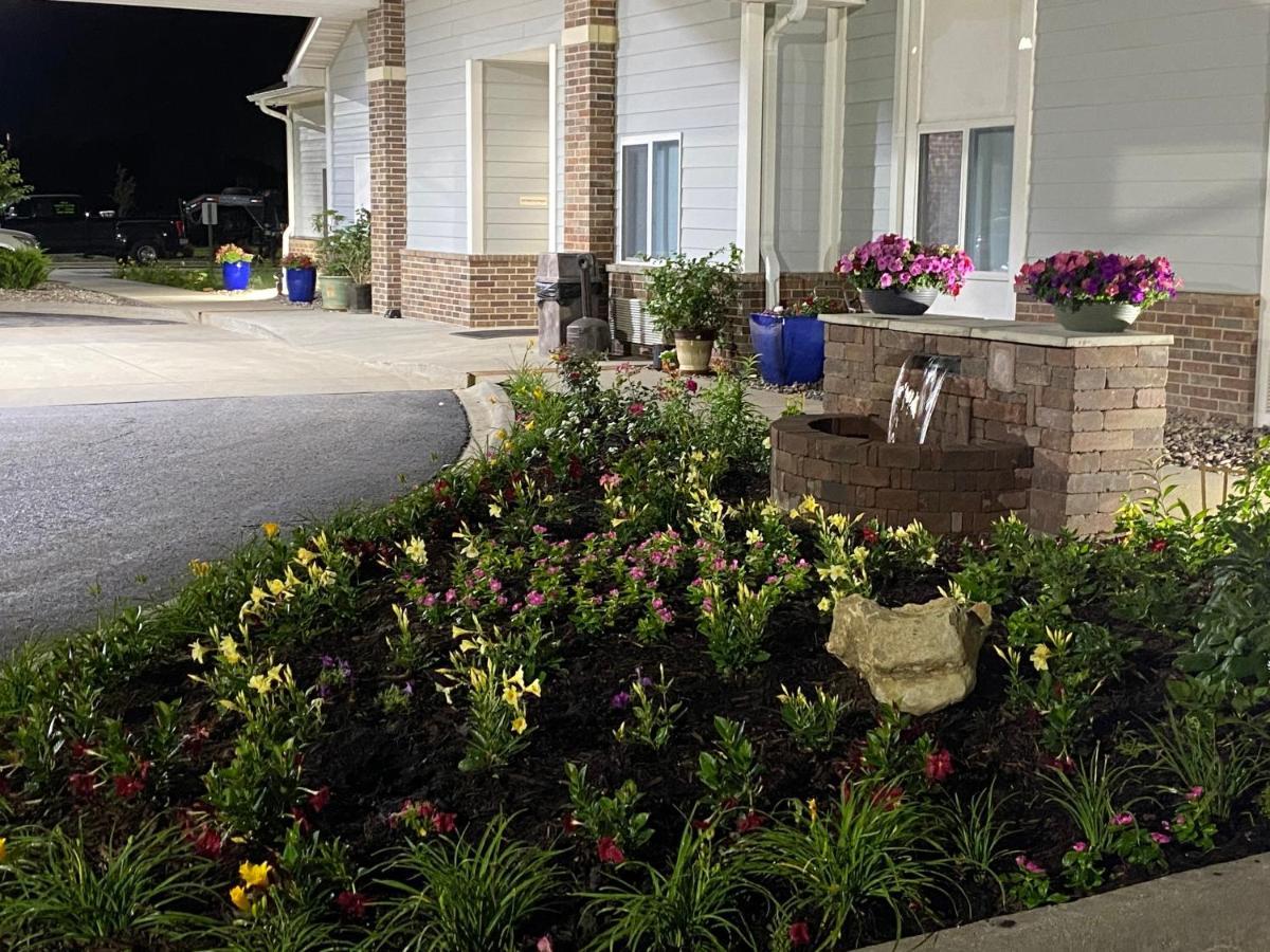Garnett Hotel & Rv Park Exterior photo